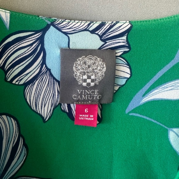 Vince Camuto Floral Wrap Dress Size 6 - Picture 4 of 6